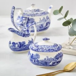 Spode Blue Italian Sugar Box -Kitchenware Discount Store 783931532931 productlifestyle1 d0187d9d 36d9 4332 bc51 69832e97dc1b